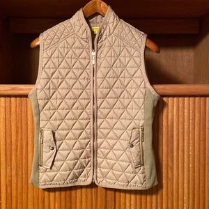 Daisy tan quilted vest with gold zippers
